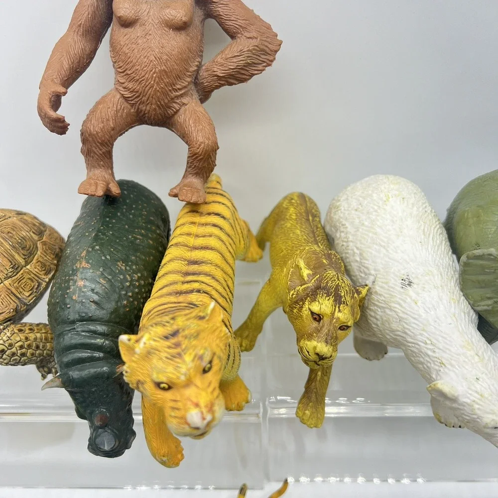 AAA Triple A‎ Zoo Animals Lot Of 25 Heavy Rubber Animal Vintage Elephant Turtle